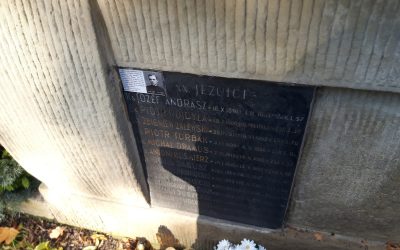 Modlitwy – Modlitwy na cmentarzu Rakowickim